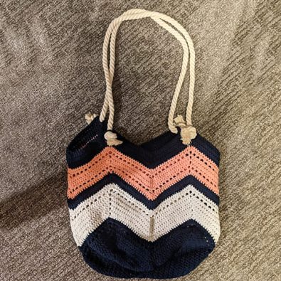 chevron-crochet-beach-bag-free-pattern