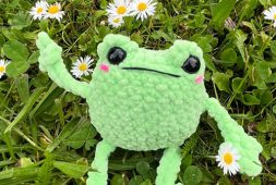 chubby-crochet-tiny-frog-free-pattern