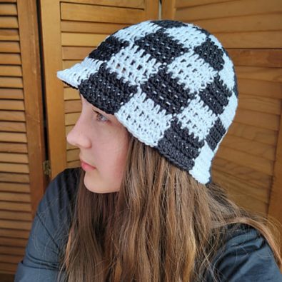 free-crochet-checkered-bucket-hat-pattern