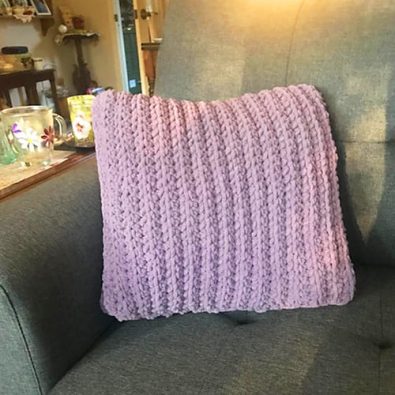 purple-crochet-a-pillow-cover-free-pattern