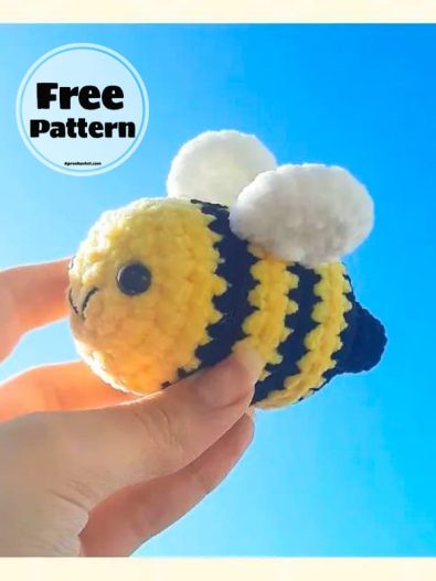 Super Cute Crochet Bumble Bee Free Pattern