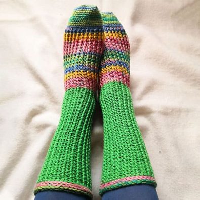 under-the-knees-free-easy-crochet-sock-pattern-pdf