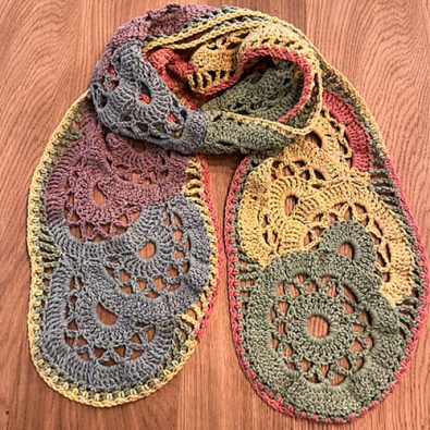 flowers-lacy-crochet-scarf-free-pattern