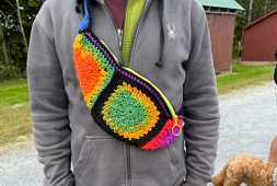 crochet-granny-square-fanny-pack-free-pattern