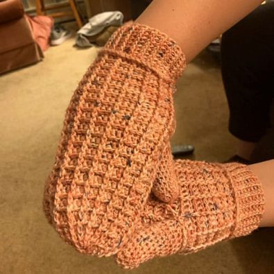 easy-beginner-crochet-mittens-pattern-free