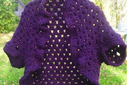 easy-ruffle-border-free-cocoon-shrug-crochet-pattern