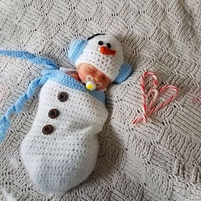 snowman-free-infant-cocoon-crochet-pattern