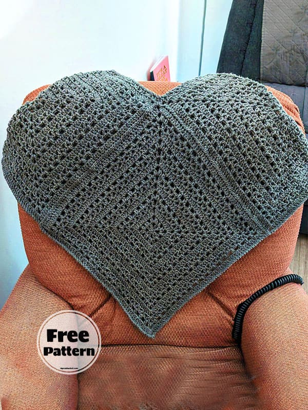 Tulip Free Crocheted Poncho Pattern