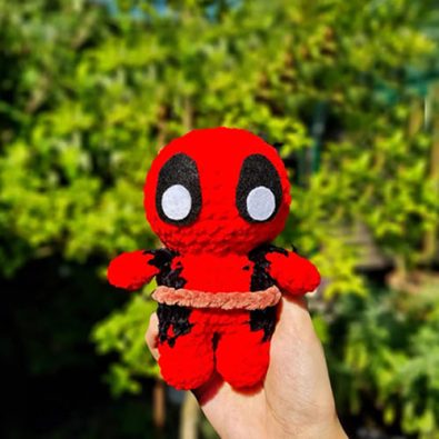 crochet-deadpool-free-amigurumi-doll-pattern