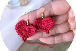 free-crochet-heart-earrings-pattern